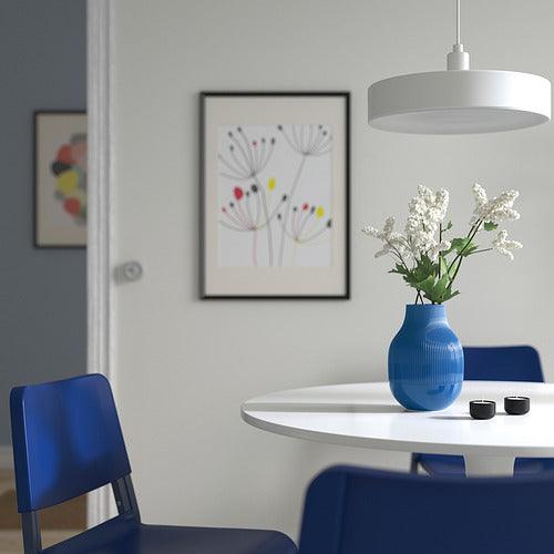 IKEA GRADVIS Vase, blue, 21 cm with SMYCKA Artificial bouquet, white, 35 cm