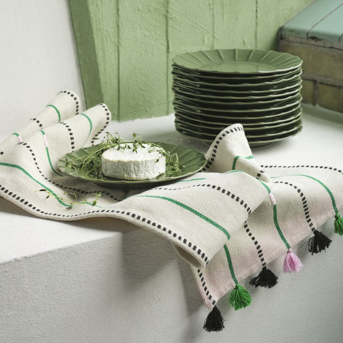 Green ceramic plates with cheese on IKEA MÄVINN runner – off-white with green stripes and tassels – perfect for rustic dining setups – 35x130 cm – 40601622
