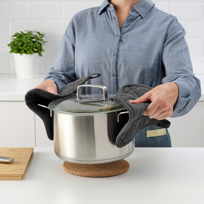 IKEA Kitchen Set: ANNONS 2.8L Stainless Steel Pot with Glass Lid, IKEA 365+ Magnetic Pot Stand & RINNIG Heat Resistant Pot Holders (2-Pack)