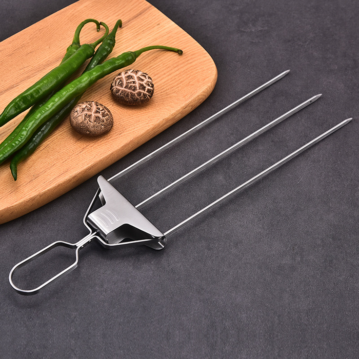 Heat-resistant skewer needles preventing food rotation on gas grill