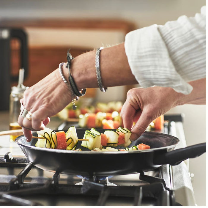 IKEA HEMLAGAD Frying pan, non-stick coating black, 28 cm (11 ")