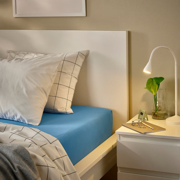 IKEA VÅRVIAL Fitted Sheet Blue 140x200 cm with SANELA Cushion Cover Deep Blue 50x50 cm