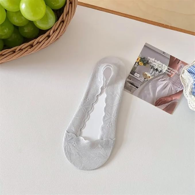 Digital Shoppy Maple Leaf Shallow Mouth Lace Invisible Terry Bottom Women's Low-cut Liners Socks 1 pair