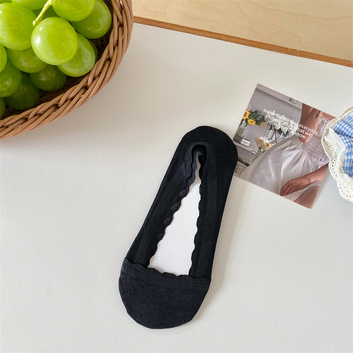 Digital Shoppy Maple Leaf Shallow Mouth Lace Invisible Terry Bottom Women's Low-cut Liners Socks 1 pair