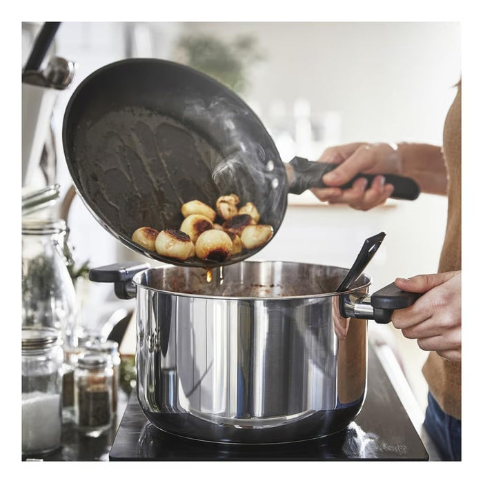 IKEA MIDDAGSMAT Non-Stick Frying Pan 24cm with Hand Towel 40x 70 cm