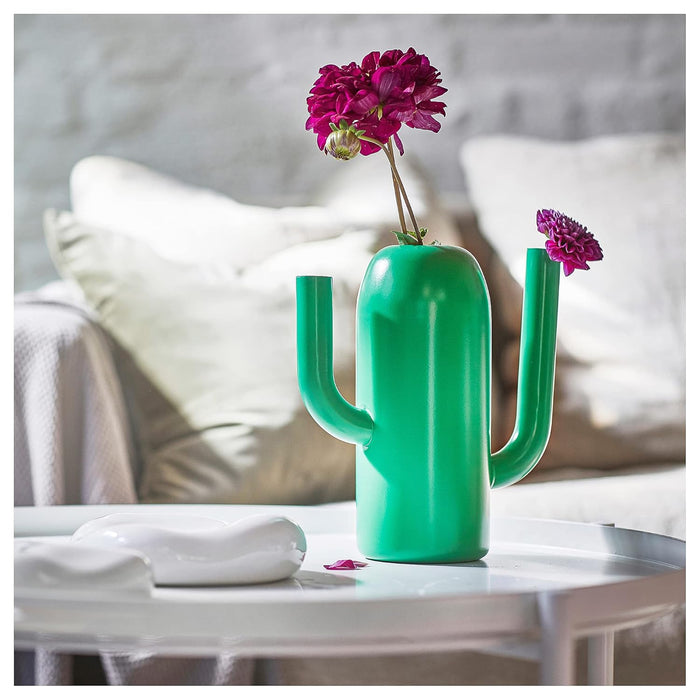 IKEA  ÄRTBUSKE Vase/watering can, bright green, 24 cm with IKEA SMYCKA Artificial flower, in/outdoor/Dahlia lilac, 30 cm