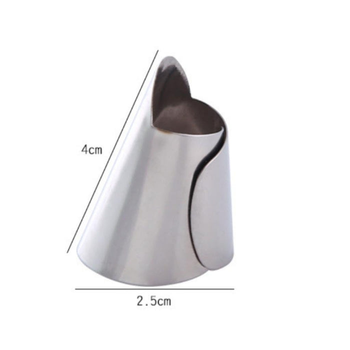 Stainless steel piping tip for cake decorating – 4 cm tall with 2.5 cm base diameter for petal or leaf icing designs – 771727