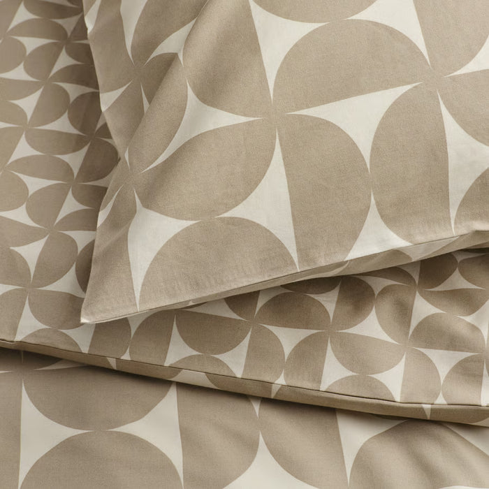 IKEA ÄNGSNEJLIKA pillowcase close-up with envelope button closure detail