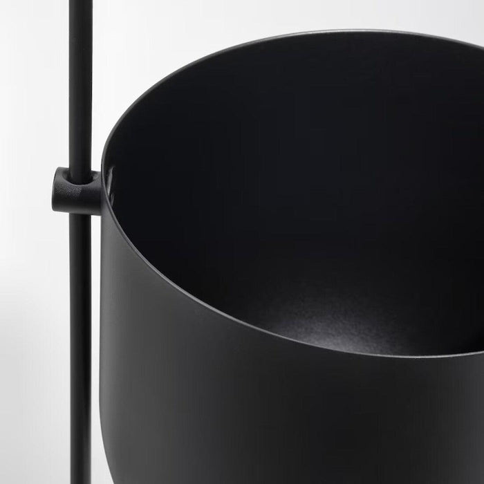 Close-up of CHILISTRÅN black hanging planter, showing a sleek matte finish and 12 cm diameter-00511826