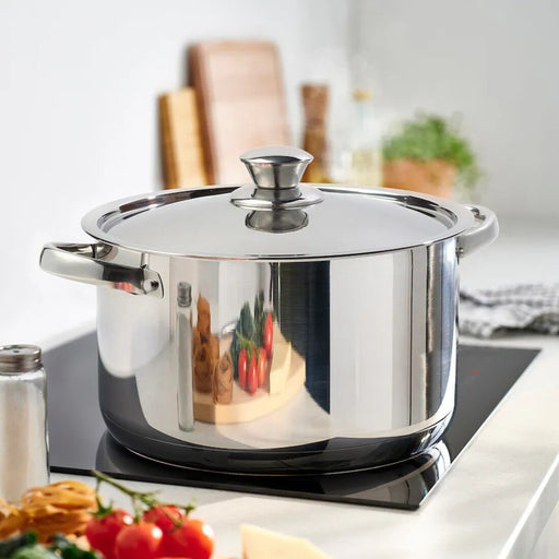 IKEA DVÄRGKRÄFTA stainless steel pot with glass lid cooking on induction stovetop