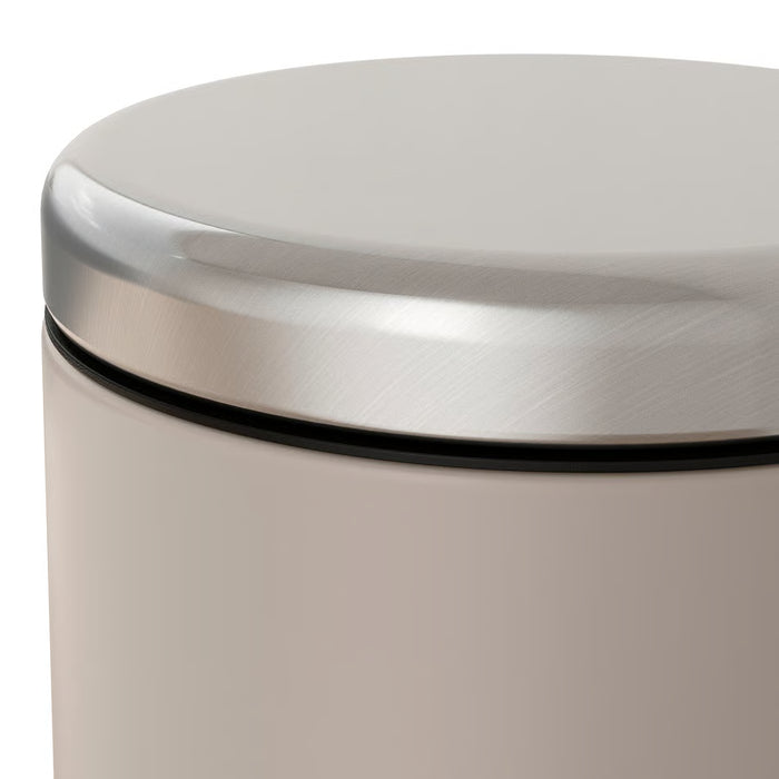 IKEA EKOLN beige waste bin, close-up of lid and body finish