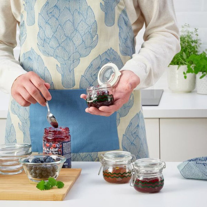 The jar has an aroma-tight seal, which makes it perfect for preserving your favorite homemade jams and jellies
