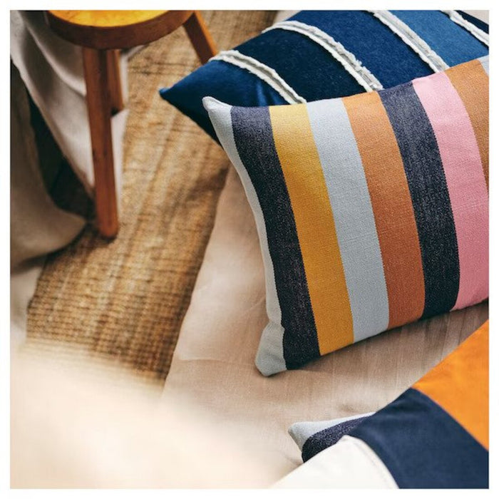 MÄVINN Cushion Cover in a Modern Living Room – Stylish Decor Enhancement