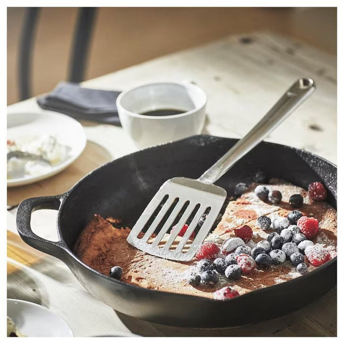 Versatile stainless steel spatula, suitable for pancakes, omelets, and more.