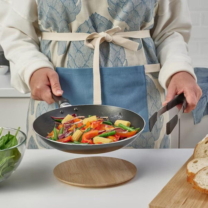 IKEA RÖDKNOT Pot stand, bamboo, 18 cm with 365+ Pot with lid, stainless steel, 8.0 l (8 qt)