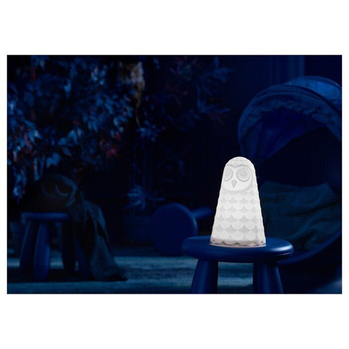 LED table lamp providing bright and efficient lighting for decoration    10325697