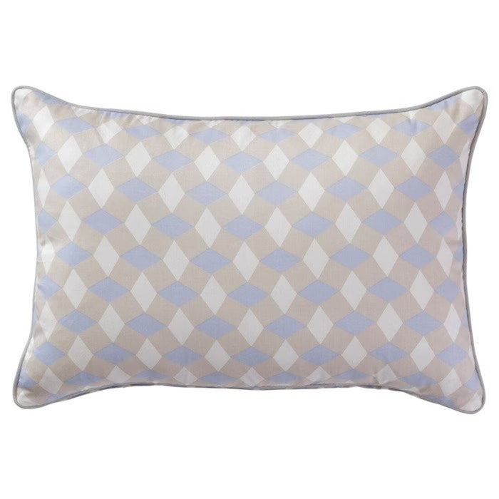 A simple yet elegant cushion cover in multicoloured, from durable and easy-to-clean material 00541946