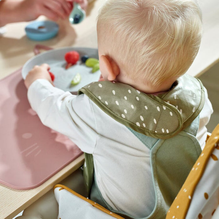 GULDVÄVARE Bibs by IKEA, designed for easy cleanup and featuring soft fabric