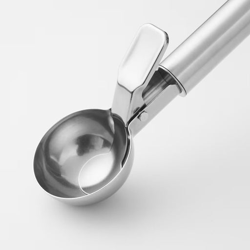 Digital Shoppy Close-up of IDEALISK stainless steel ice cream scoop 10579378