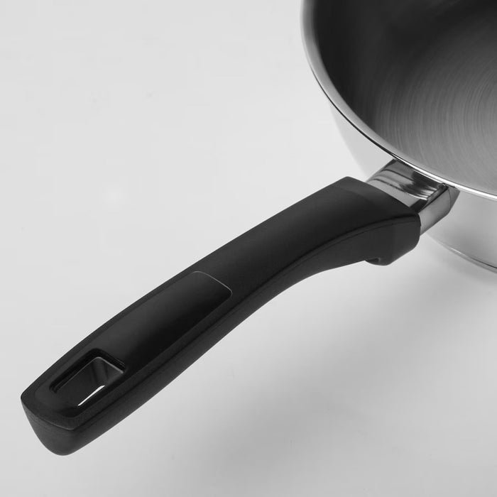 Ergonomic handle of IKEA KLIPPBROSME Frying Pan, designed for a secure grip-90601441