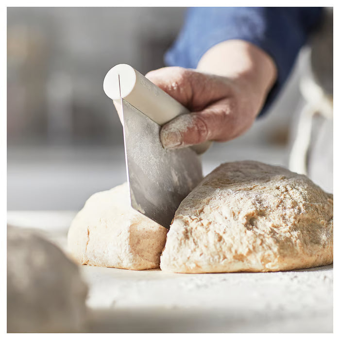 IKEA LÄTTBAKAD Dough Cutter — Cut & Portion Dough Cleanly | Dishwasher-Safe Bench Scraper