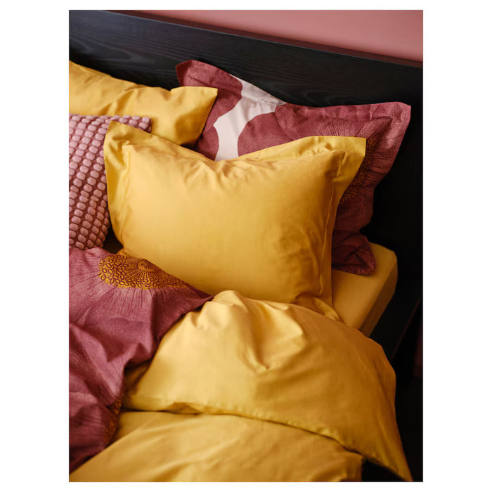 Vibrant yellow IKEA LUKTJASMIN bedding set on modern bedroom decor-00541135