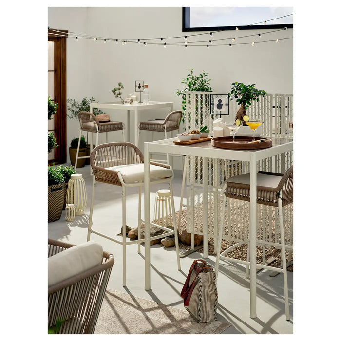  Multiple IKEA LUNGÖN privacy screens combined to create larger garden enclosure

