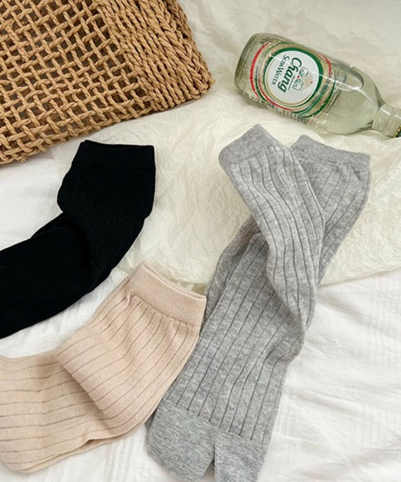 Digital Shoppy Vertical Stripes Large Trotter Toe Socks Thin Solid Color