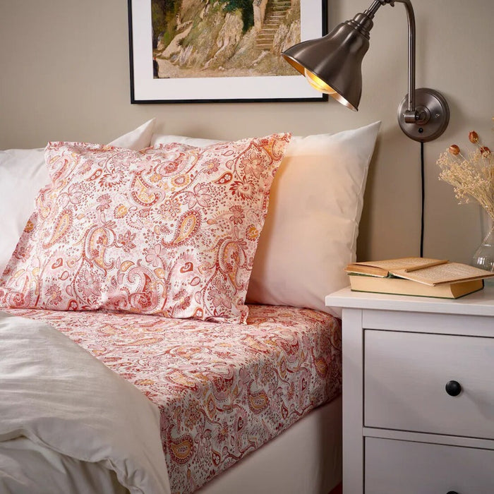 Digital Shoppy  "Patterned IKEA fitted sheet with a floral design, perfect for a stylish bedroom.-40579621
