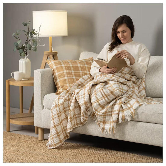 IKEA SIKELVINGE Throw, white dark beige/check, 130x170 cm with TRATTVIVA Bedspread, yellow-brown, 150x250 cm and NATTJASMIN Pillowcase, yellow, 50x80 cm
