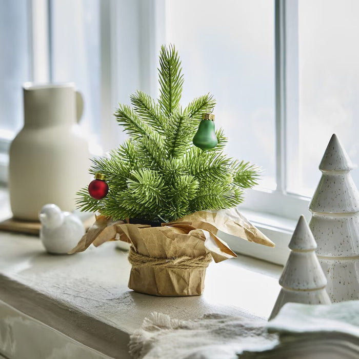 IKEA VINTERFINT artificial potted Christmas tree, green, 26 cm, on a festive table 80585899
