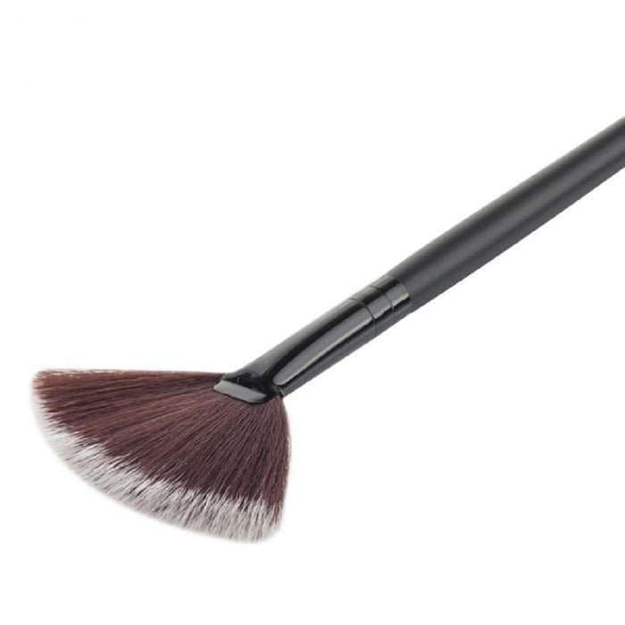 Digital Shoppy Slim Fan Shape Powder Concealer Blending Finishing Highlighter Makeup Brush