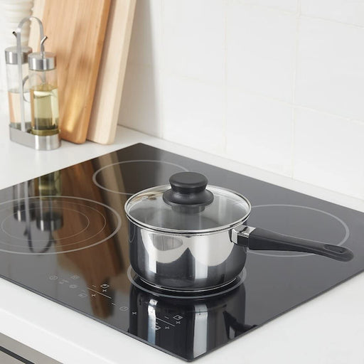 Effortless sauce cooking and cleaning with IKEA's saucepan with lid  30500987