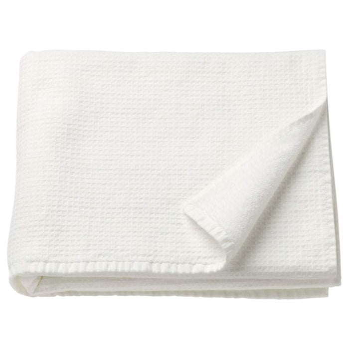 A white bath towel with a size of 70x140 cm from IKEA.40313216
