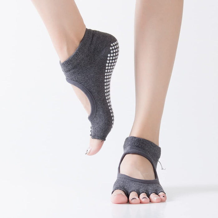 Stay safe and comfortable during your fitness routine with women's five toe anti-slip ankle grip sports socks for gym and fitness. 