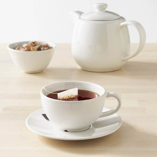 This cup and saucer set features a simple and timeless design, suitable for any occasion   50288315