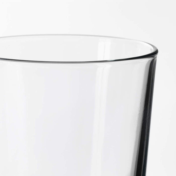 Classic and practical clear glass tumblers that are easy to clean and maintain, suitable for everyday use.