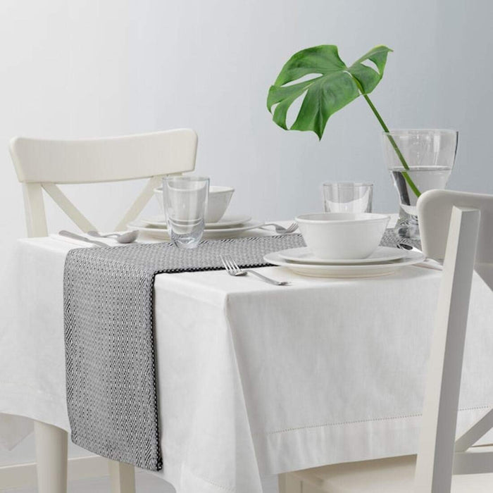 An understated table accessory that enhances the visual appeal of your table setting. 10343804