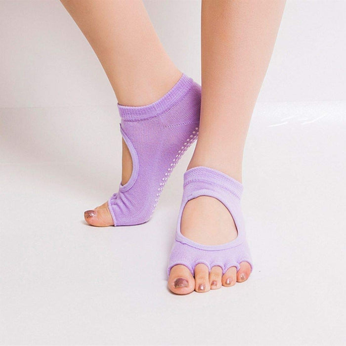 These socks are perfect for yoga and other fitness activities, providing optimal support and cushioning for your feet.