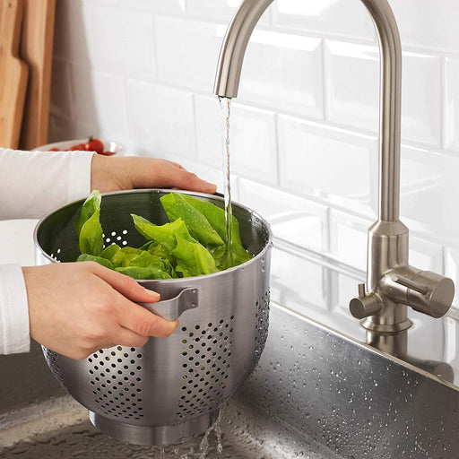 Cleaning vegetables with the IKEA ORDNING Stainless Steel Colander - Easy Maintenance80171347