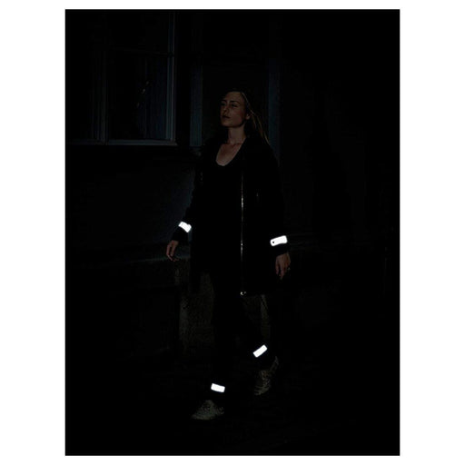  The reflective strip catches light and makes the wearer more visible during nighttime activities such as jogging, cycling, or walking 20315773  