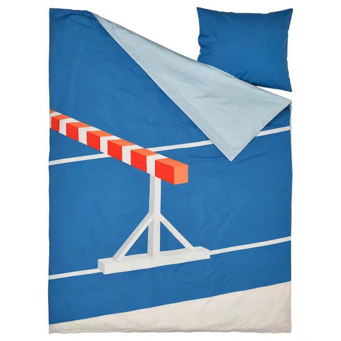 Stylish duvet cover and pillowcase from IKEA    80491377