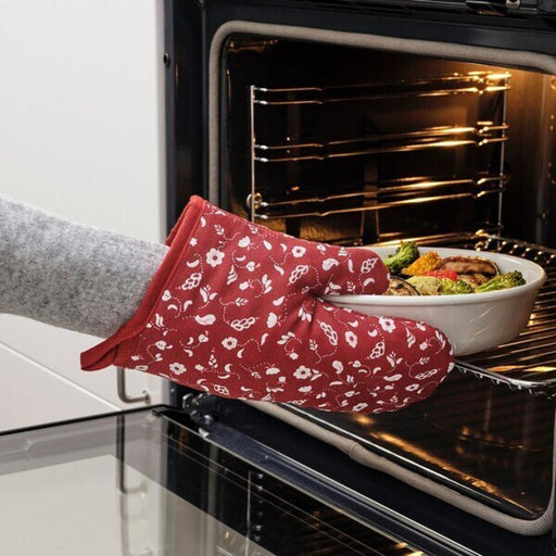 Make cooking and baking a breeze with this practical and functional oven glove from IKEA, featuring a comfortable fit and easy-to-use design 10493092