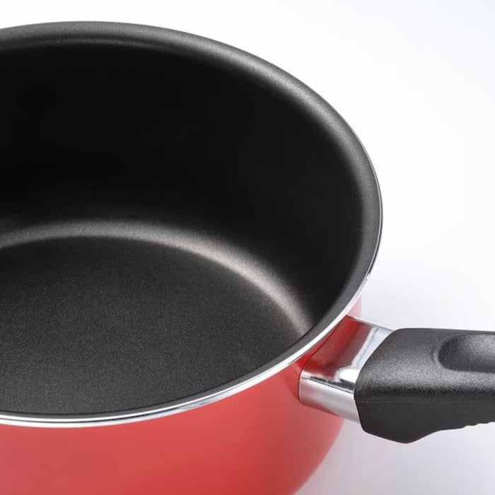 Close-up of one of the saucepans from IKEA's set of 3, featuring a non-stick coating for easy cooking and cleaning 60529786