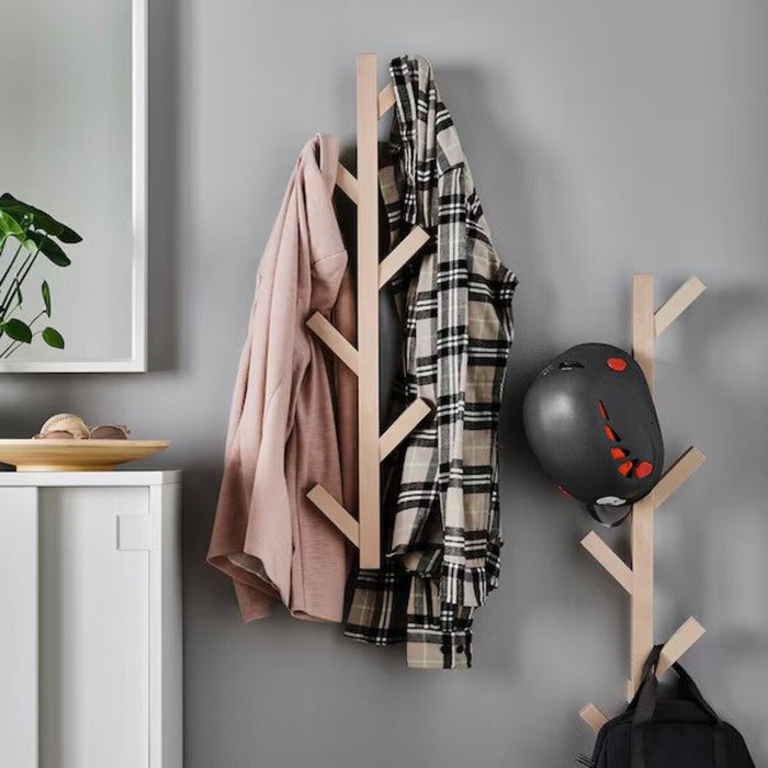 Need hangers for your kids' clothes? Ikea has you covered! Our plastic hangers are not only affordable but also perfect for kids' clothes90540099