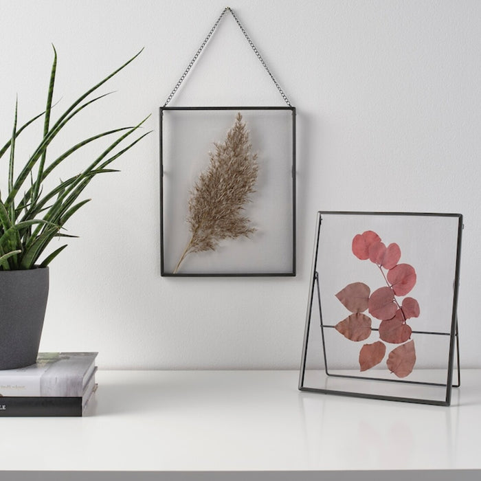 A simple and understated photo frame with a natural finish, perfect for a more minimalist look 10459093