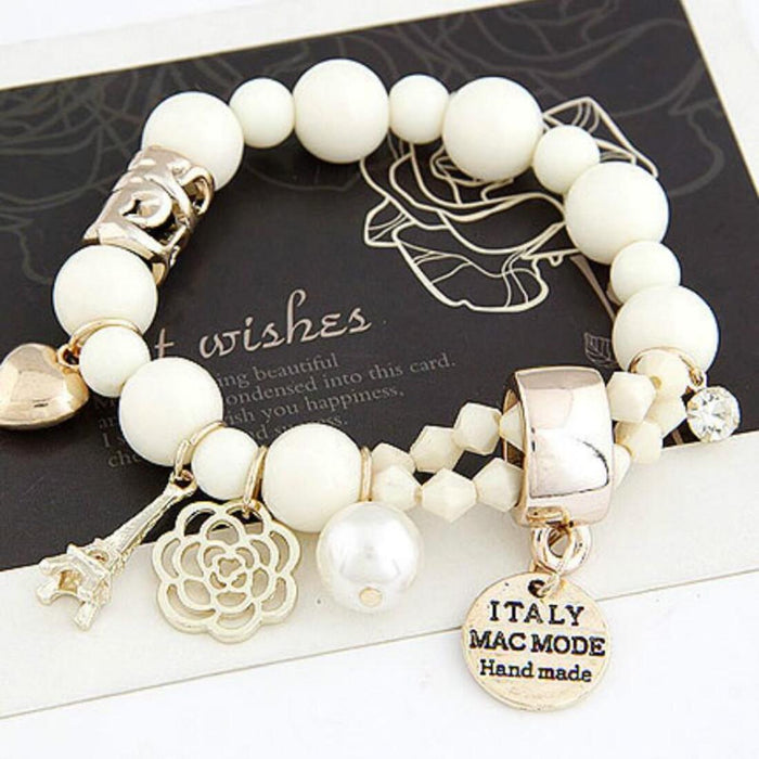Delicately designed bracelet with gorgeous pearl rose flowers