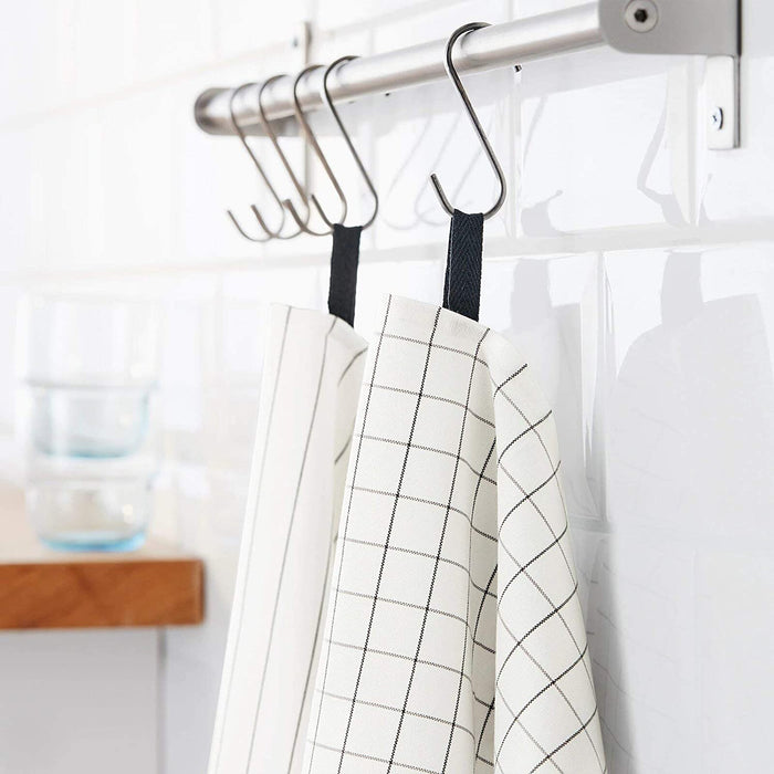 A lightweight, durable tea towel that can withstand repeated washing and use 00257811