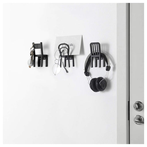 Practical Plastic Hooks for Office and Workspaces